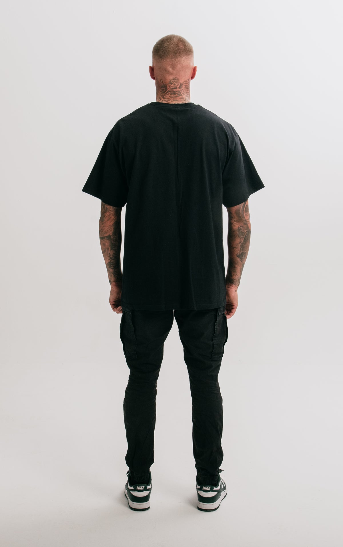 Clean Oval Black