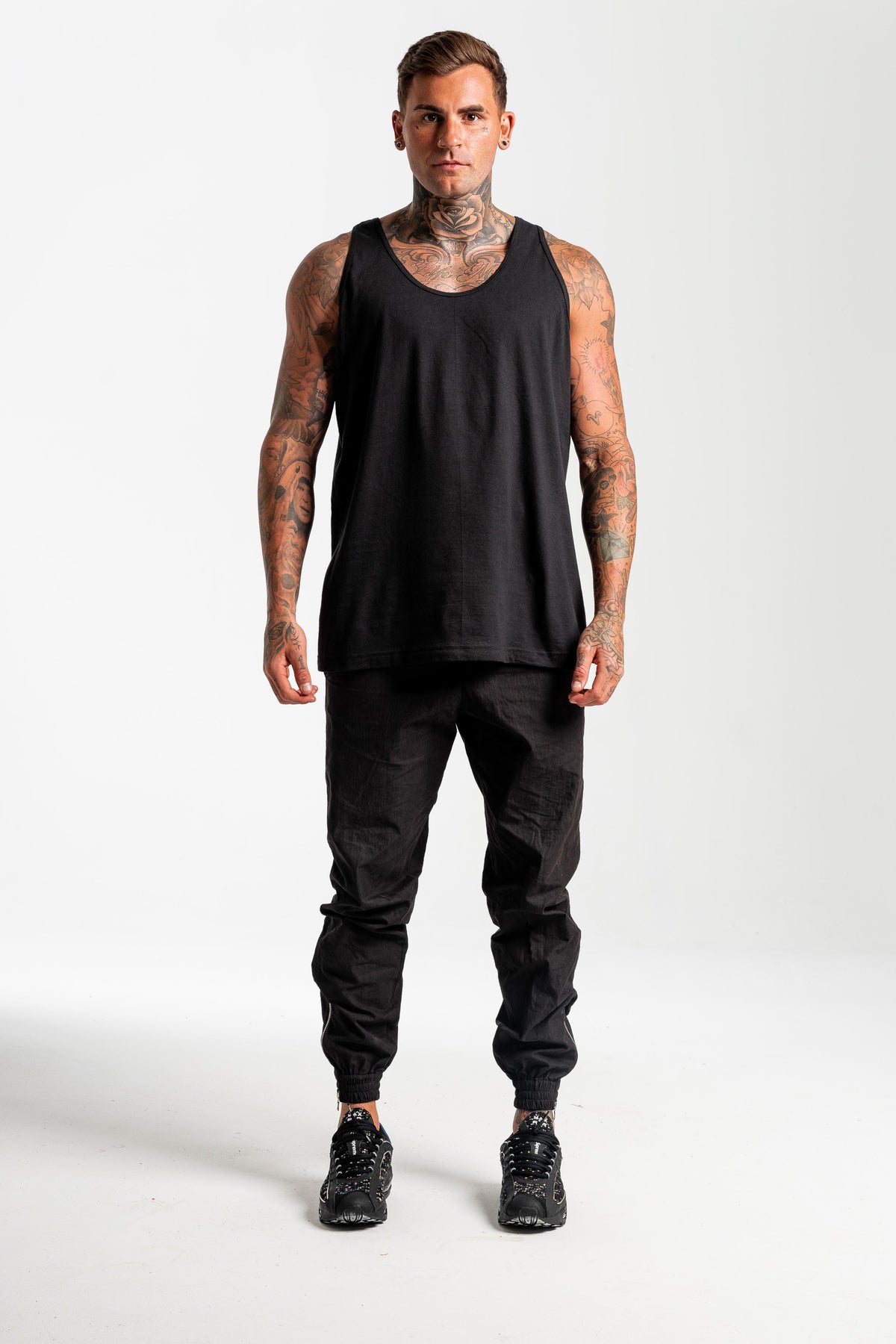 Tour Black