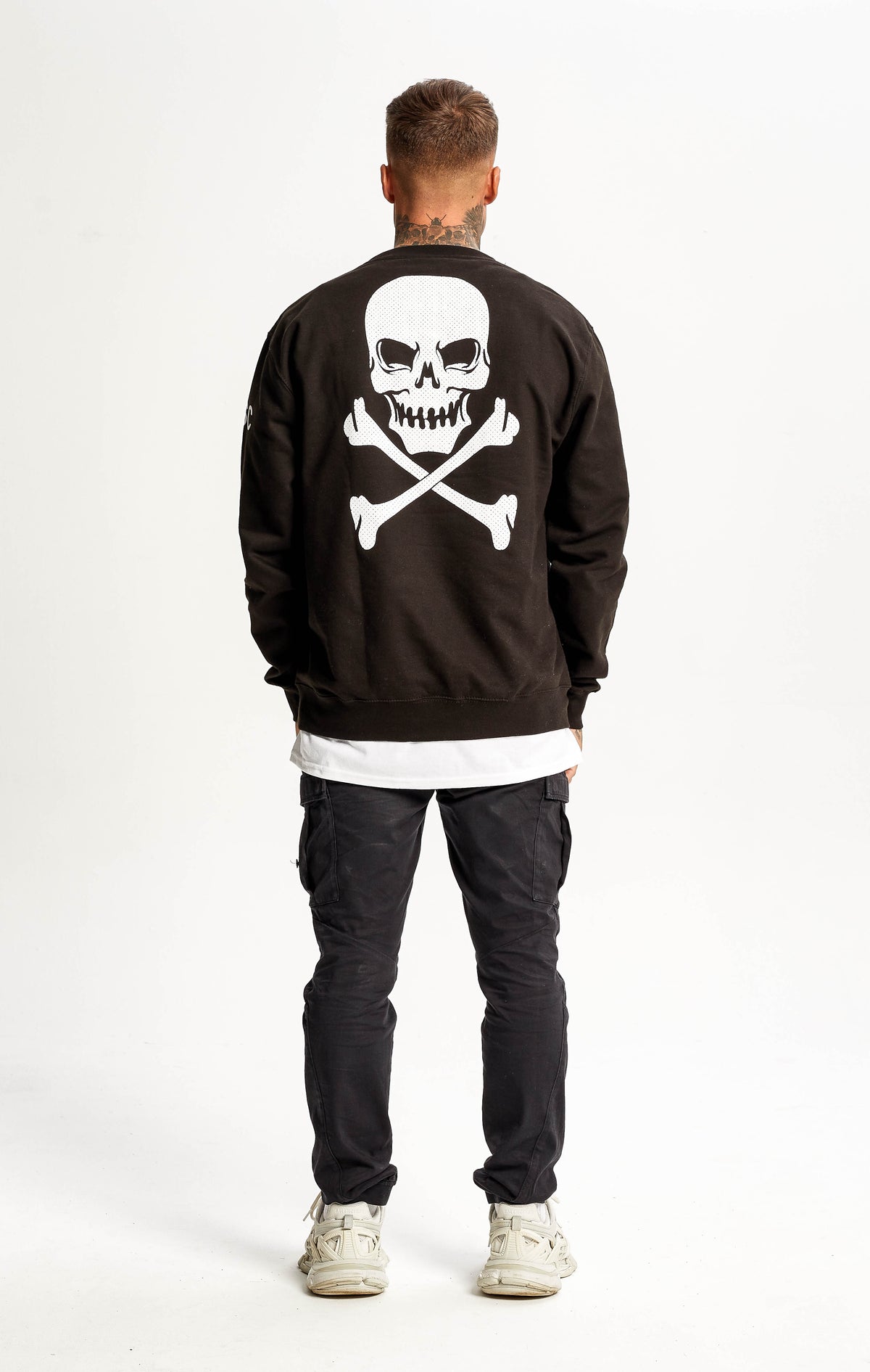 Dotted SkullBack Heavyweight Sweater Black